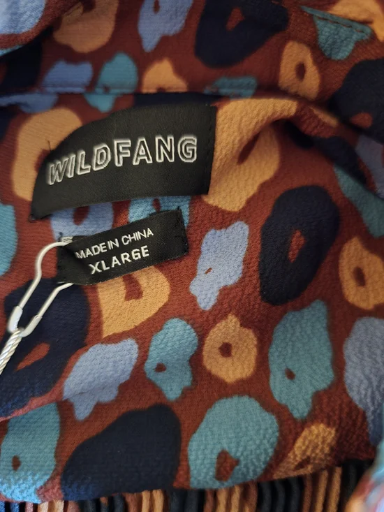 Wildfang Sleeveless Printed Button-Up Top in Blue & Tan - Picture 4 of 6